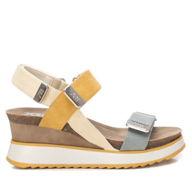 Sandalia de mujer amarillo XTI 142822 | Troen Canarias