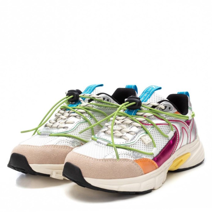 Zapatilla de mujer XTI plata 144052 | Troen Tenerife